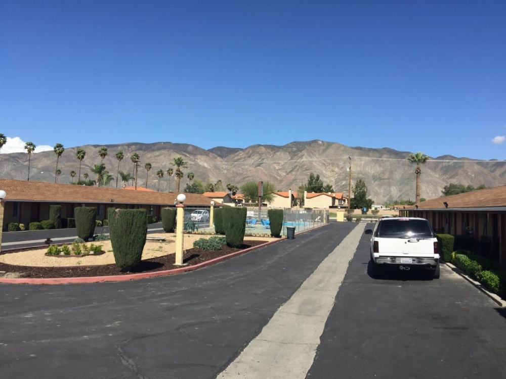 Hacienda Motel Image 21