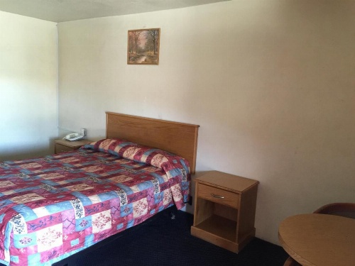 Hacienda Motel image 31