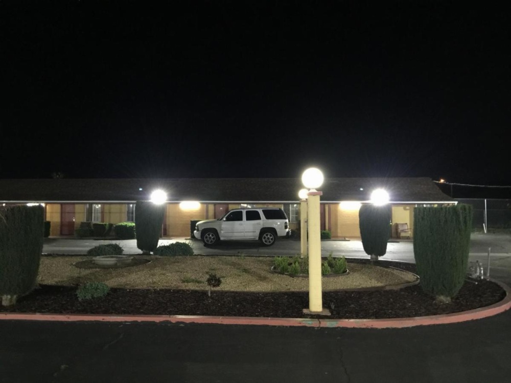 Hacienda Motel Image 40